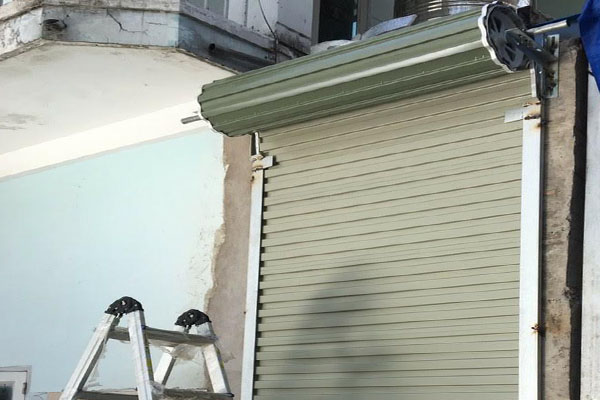 Sửa cửa cuốn quận 4 giá rẻ