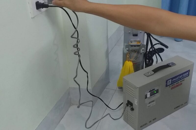 Bộ tích điện cửa cuốn