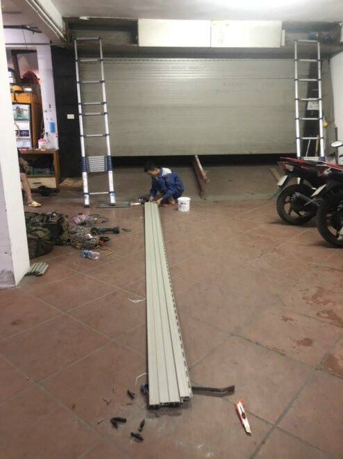 Dịch vụ sửa chữa cửa cuốn quận Tân Phú