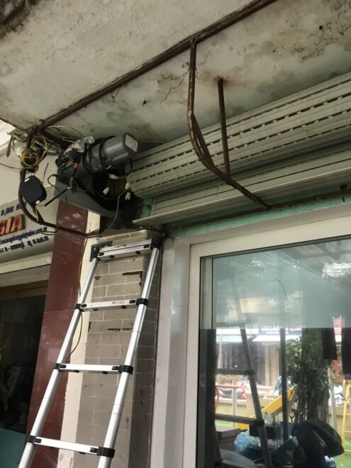Dịch vụ sửa cửa cuốn 24h tại củ chi