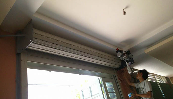 Dịch vụ sửa cửa cuốn uy tín tại quận 9