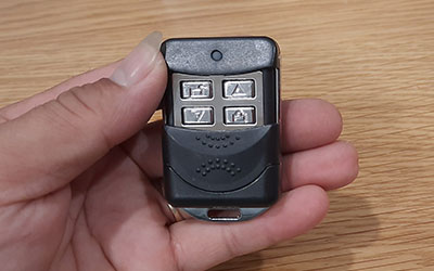 Thay khóa cửa cuốn