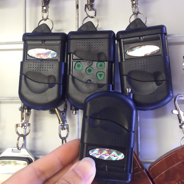 Thay remote cửa cuốn
