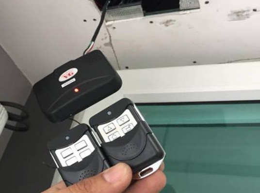 Sửa remote cửa cuốn