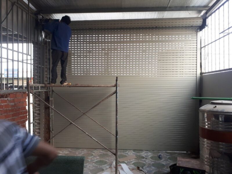 Lắp đặt cửa cuốn sài gòn
