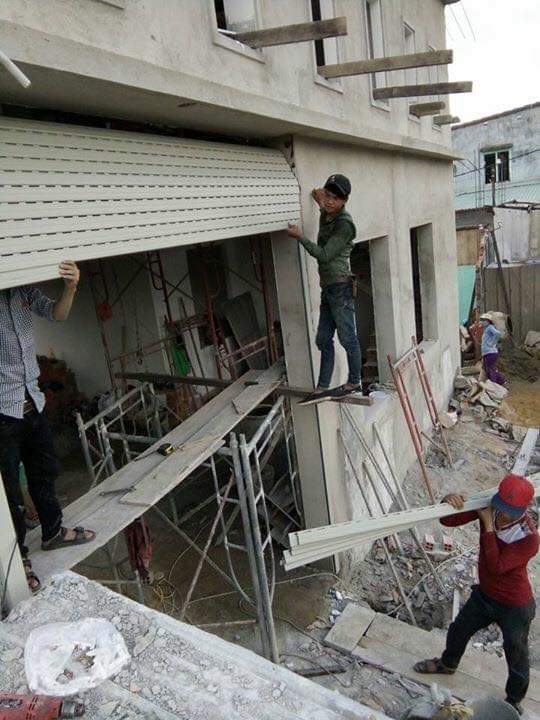 hướng dẫn lắp đặt cửa cuốn khe thoáng