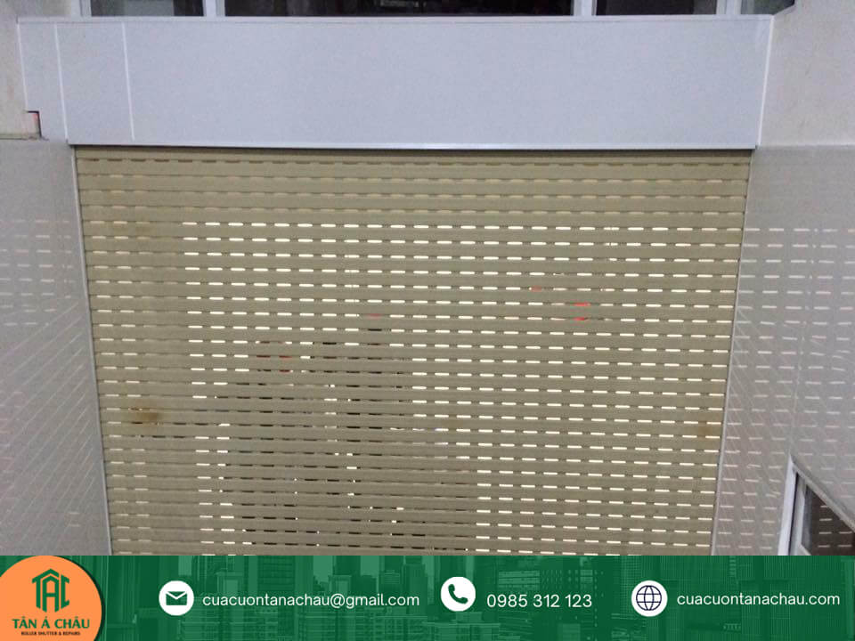 cách lắp đặt cửa cuốn khe thoáng