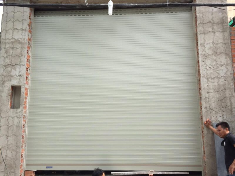 Giá lắp đặt cửa cuốn HCM