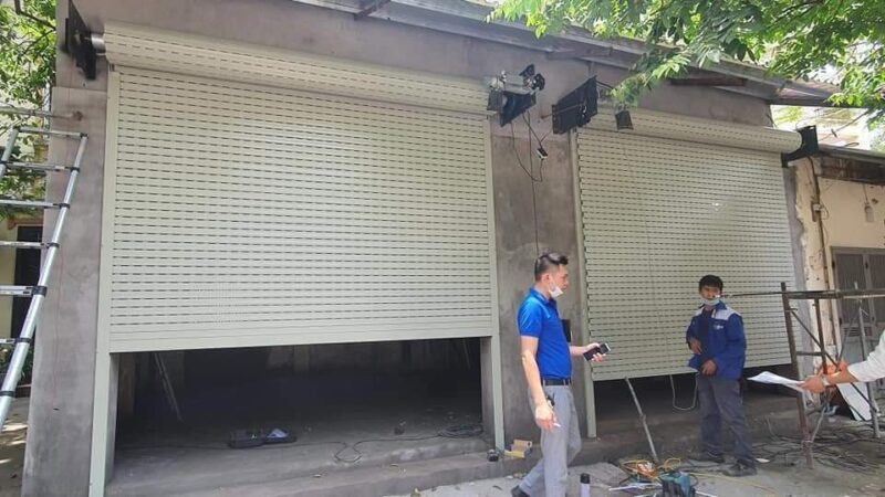 Thi công lắp đặt cửa cuốn