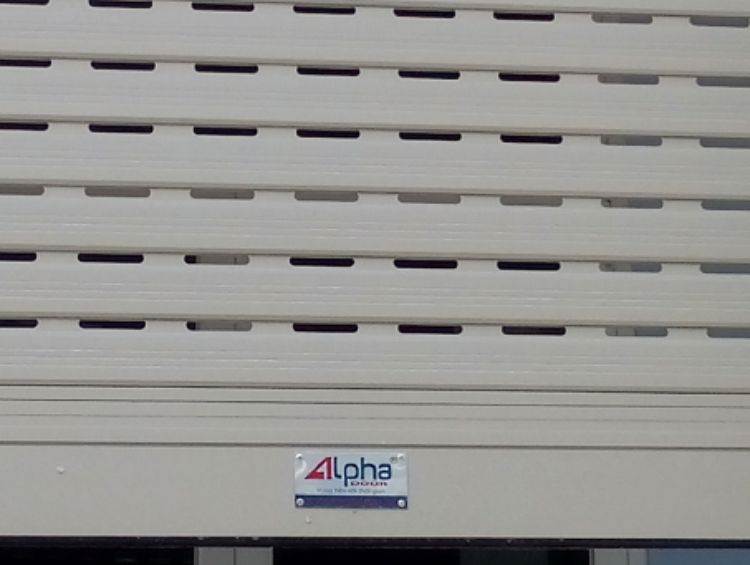 cửa cuốn nhôm alpha a672