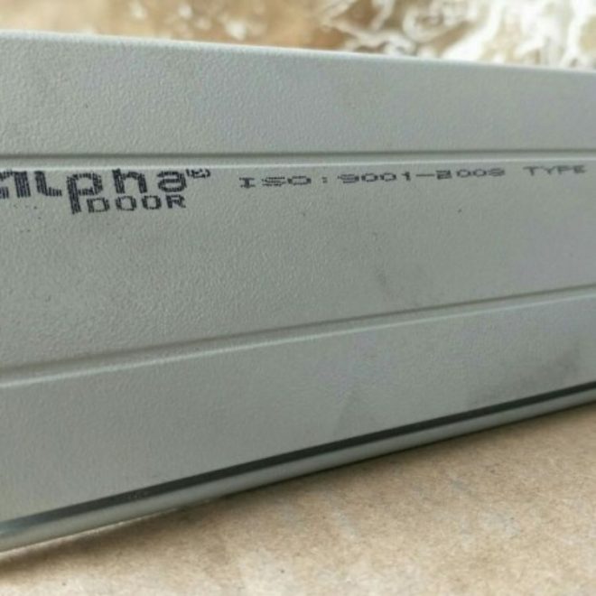 cửa cuốn nhôm khe thoáng alpha door a474