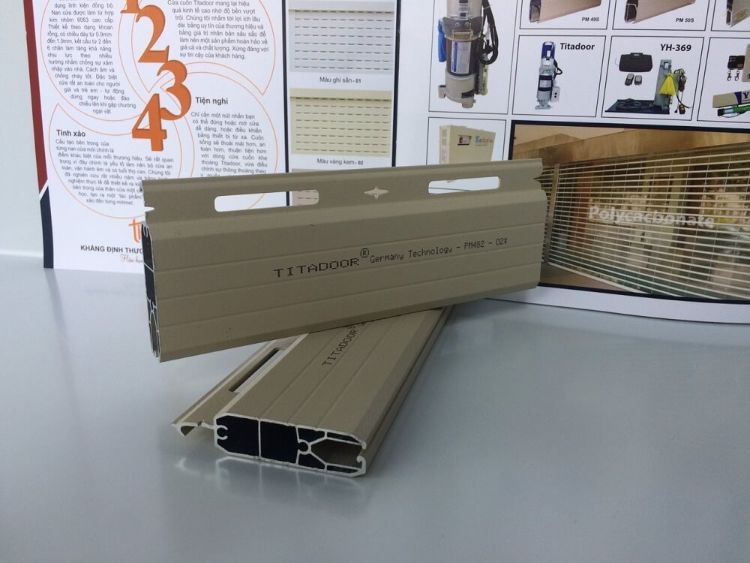 cửa cuốn nhôm titadoor pm-482*
