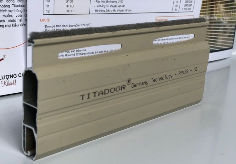 cửa cuốn titadoor pm-49s