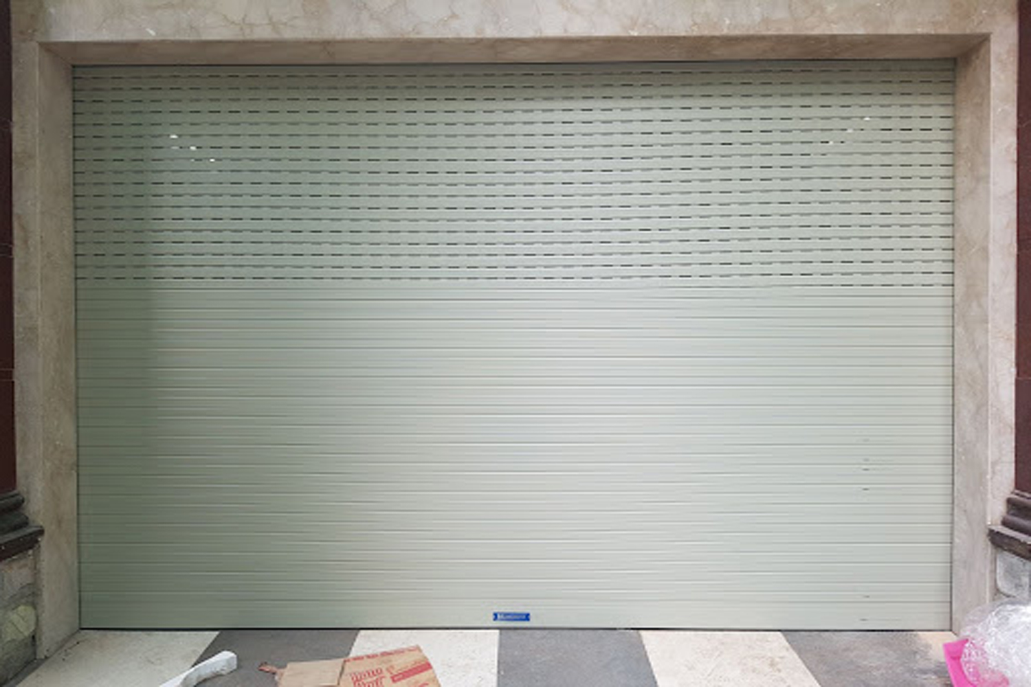 Cửa cuốn khe thoáng công nghệ Đức