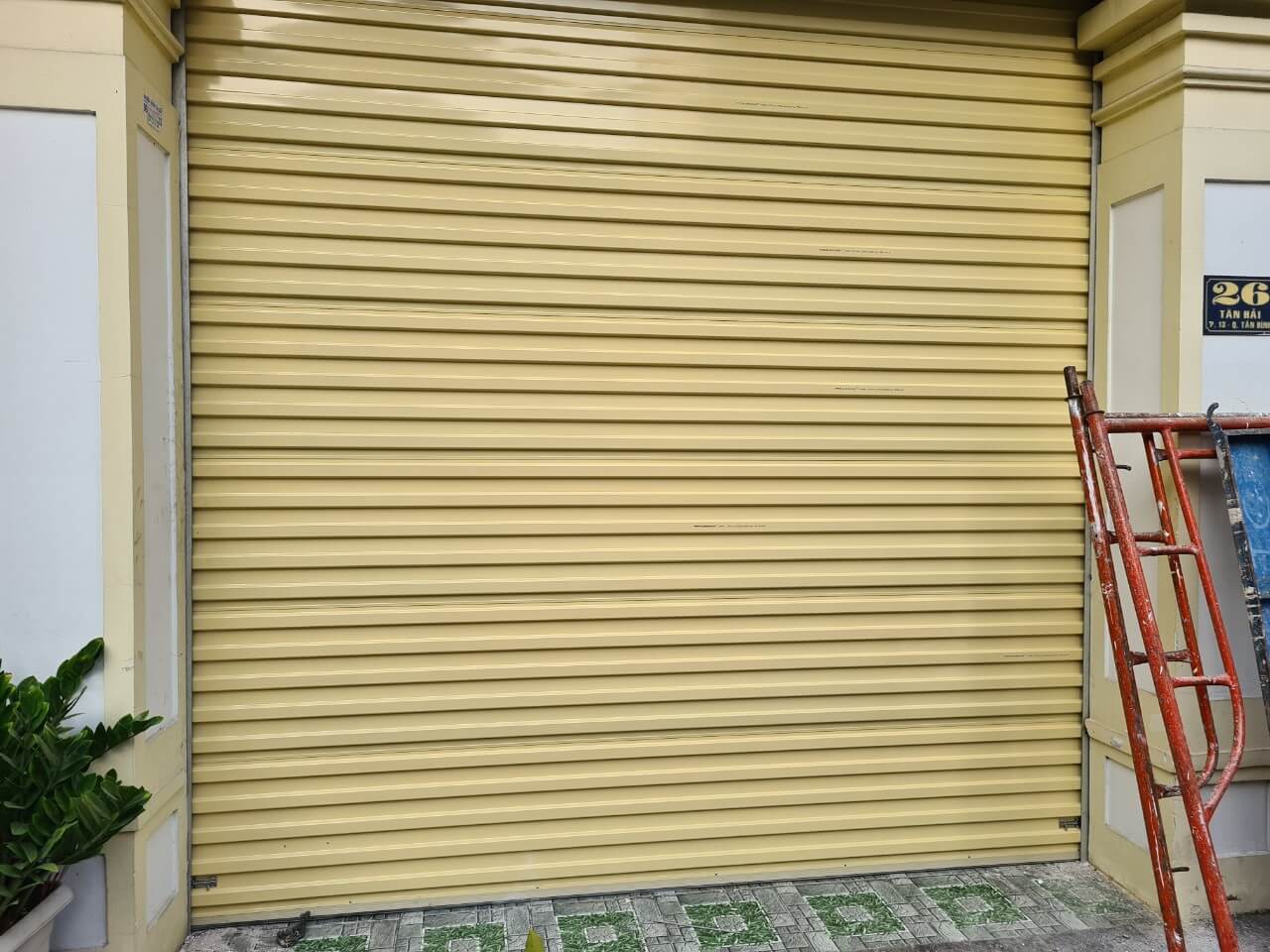 cửa cuốn tấm liền Titadoor